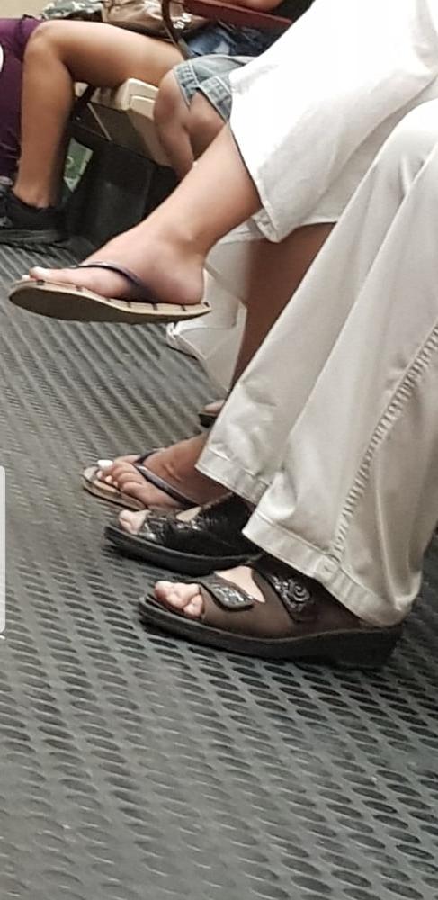 25P Candid caption feet