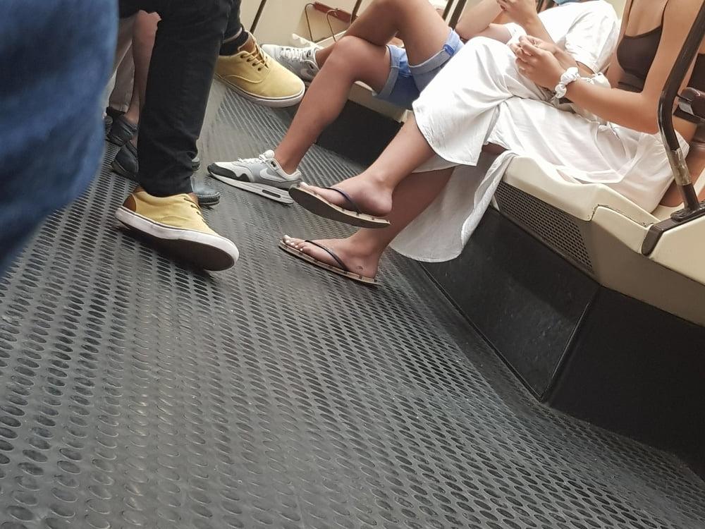 25P Candid caption feet