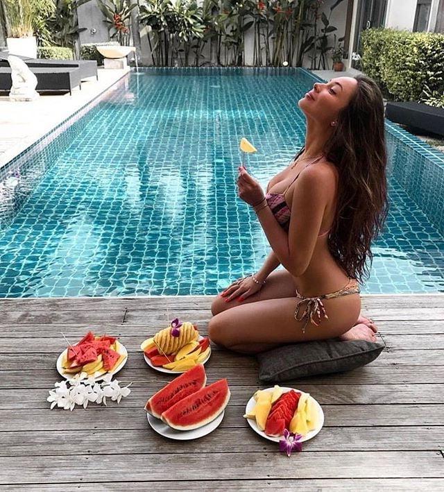 25P Juicy Melons