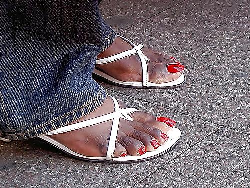 17P I love female feet 4