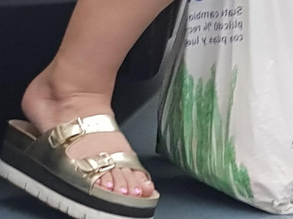 20P Candid. Mature feet