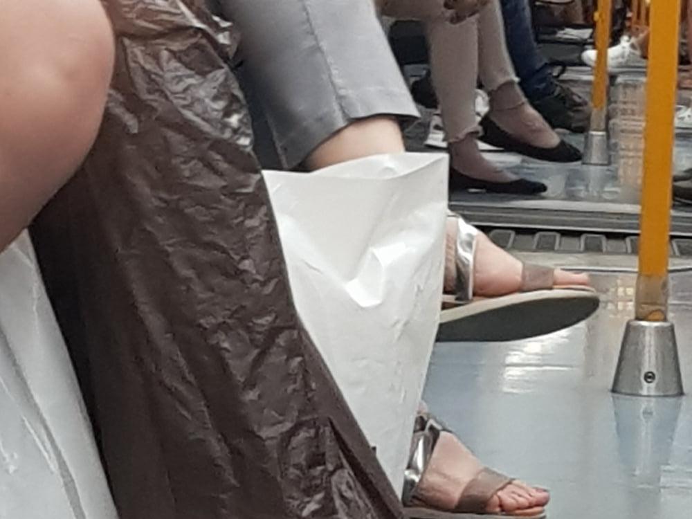20P Candid. Mature feet