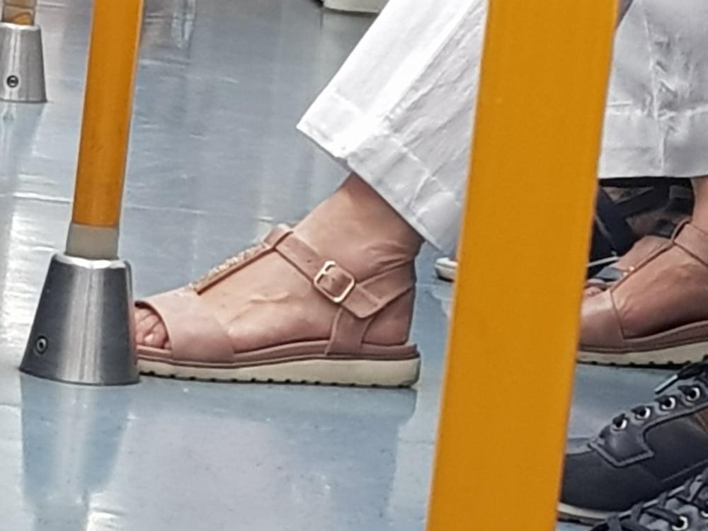 20P Candid. Mature feet