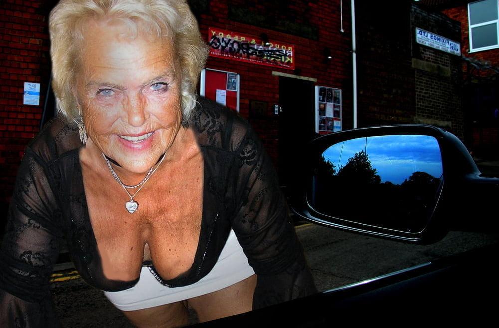 25P SEXY BITCH GRANNY BIG TITTS
