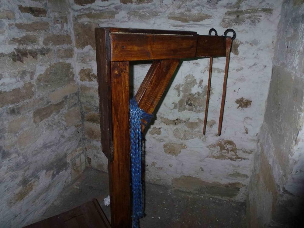 20P Implements for whipping punishment