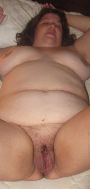 25P Gallery 144: Chubby Amateur Wives &amp; Girlfriends