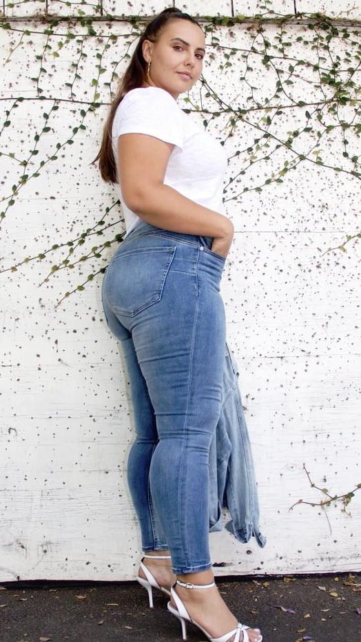 8P Pretty Chubby id fuck 27