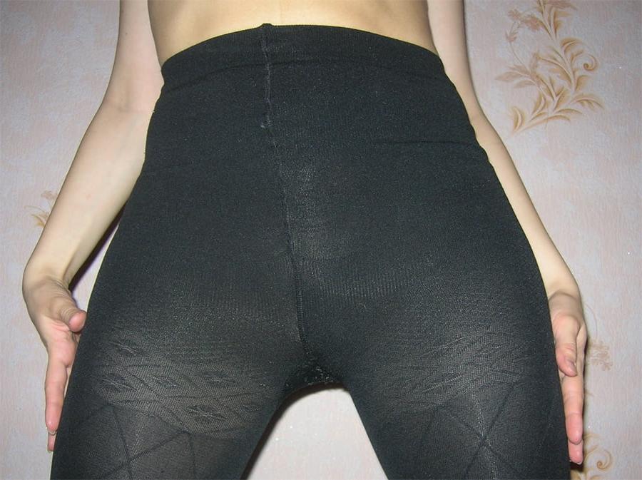 25P Bitch Vika in pantyhose