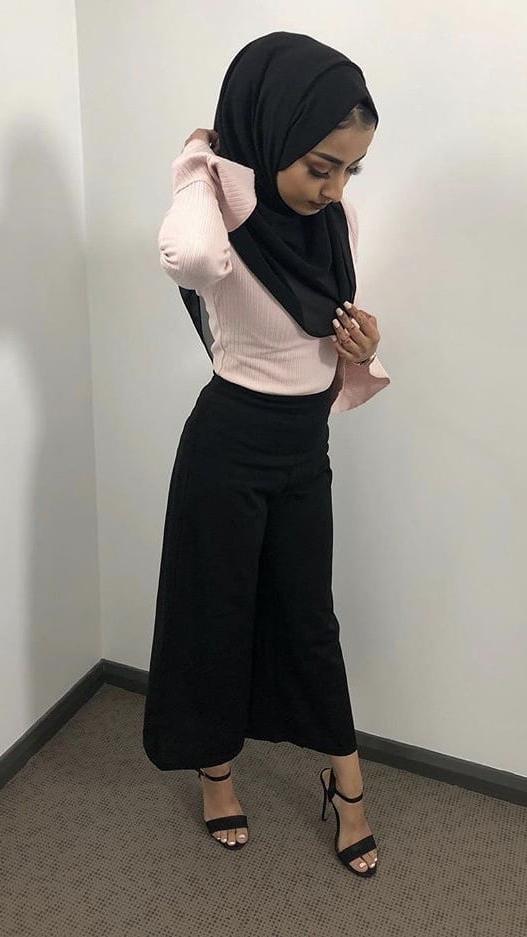 25P arab hijab feet heels