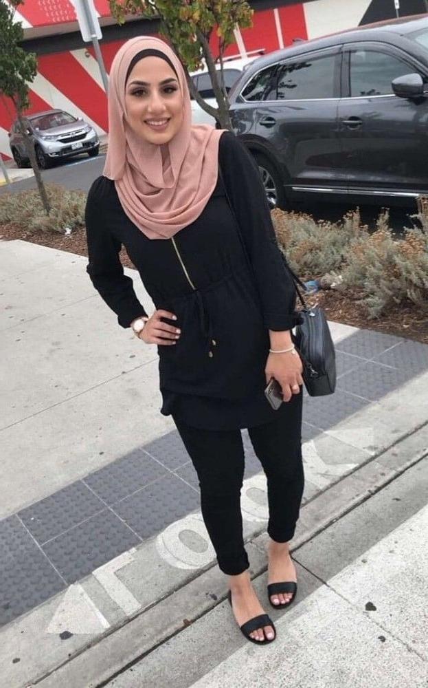 25P arab hijab feet heels