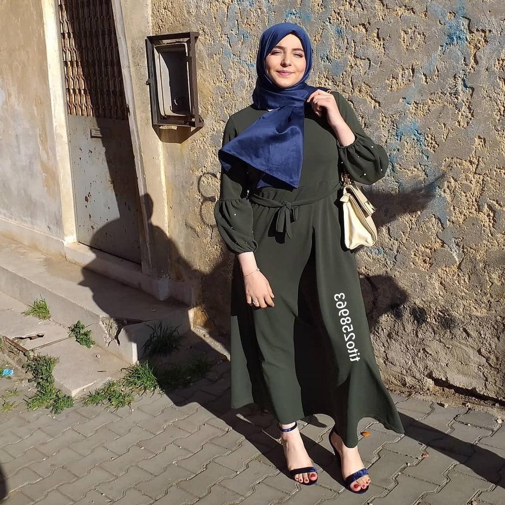 25P arab hijab feet heels