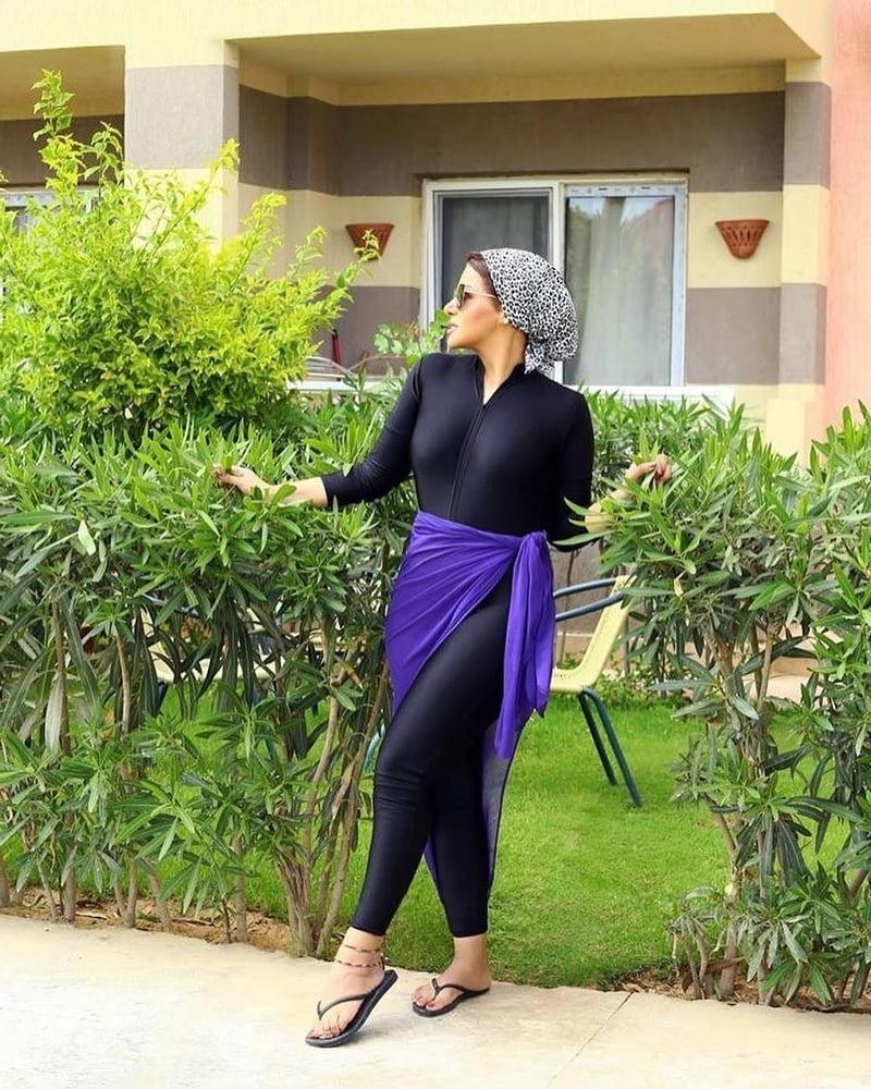 25P arab hijab feet heels