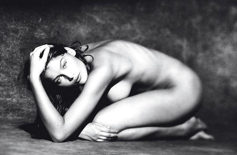 9P Laetitia Casta topless
