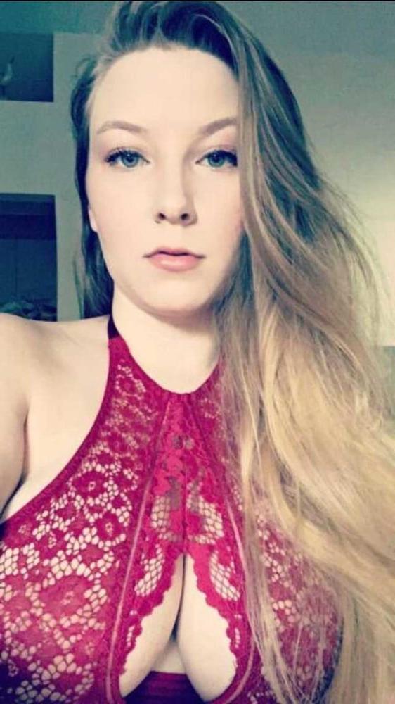 15P Big Tits Huge Brown Areolas And Wide Hips On Chubby MILF