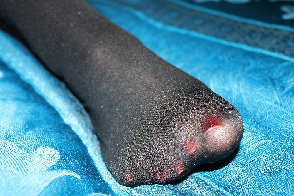 25P Sexy Nylon Feet Toes In a Sexy Red Lingerie Vol2