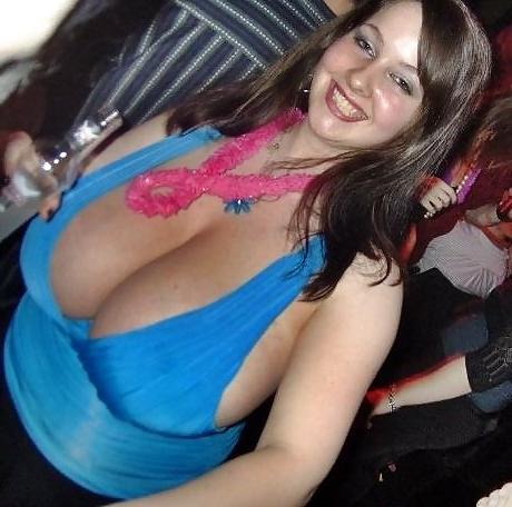 24P Cute Natural Giant Titted Amateur Gallery