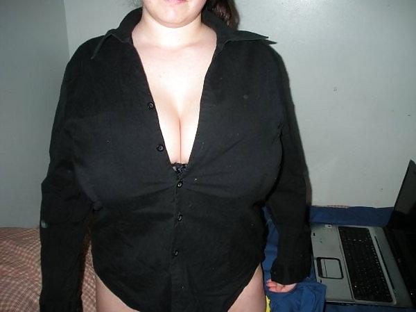 24P Cute Natural Giant Titted Amateur Gallery