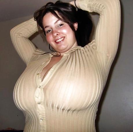 24P Cute Natural Giant Titted Amateur Gallery