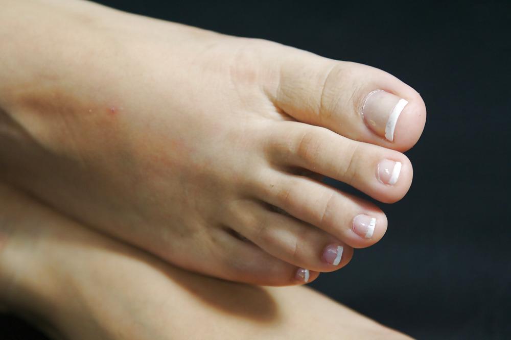 21P Amateur Feet 6