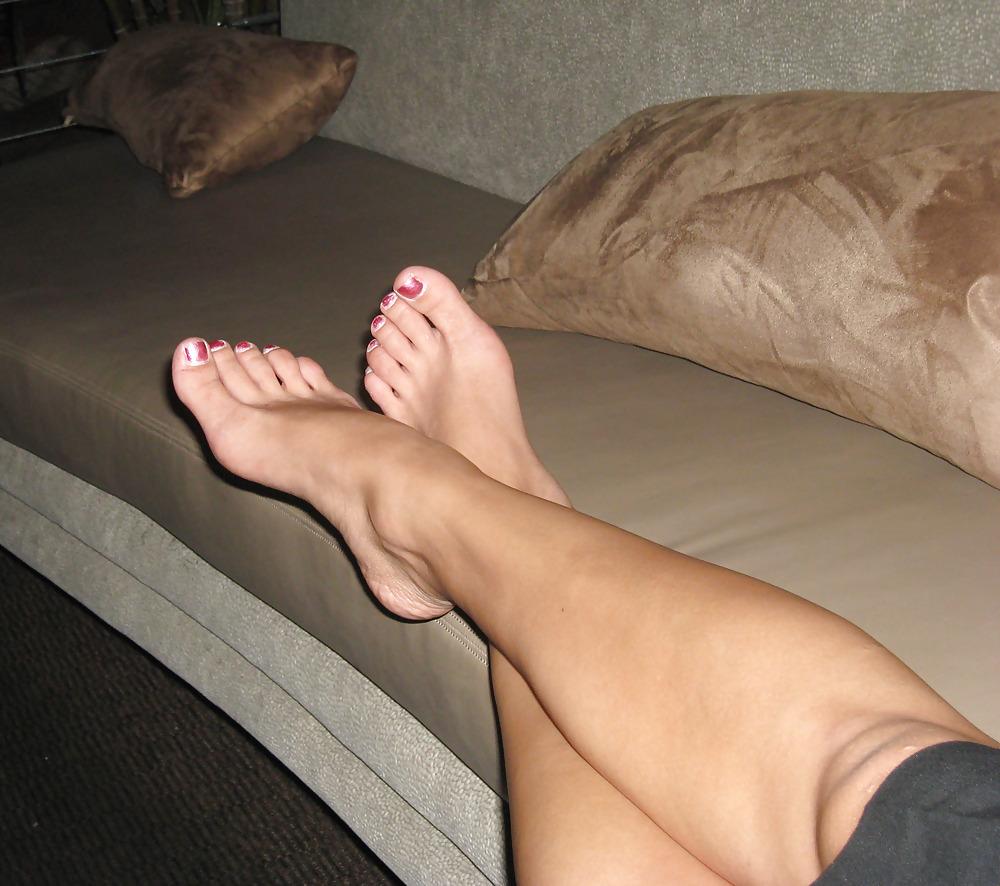 21P Amateur Feet 6