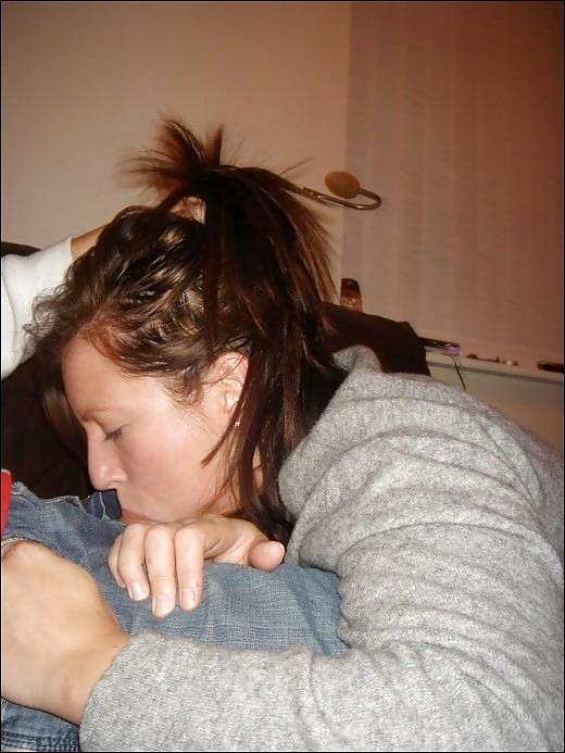 8P Slut Bride Sucking The BestMan