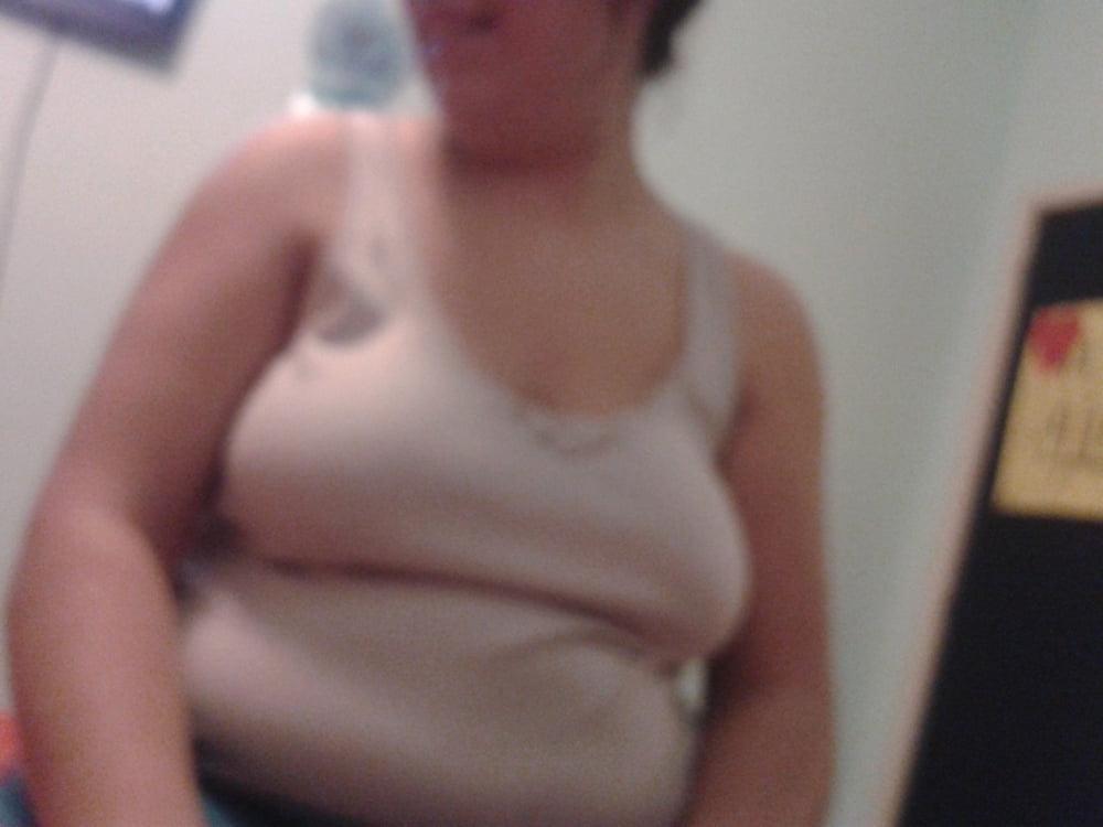 25P Big Tits Brunette in Glasses