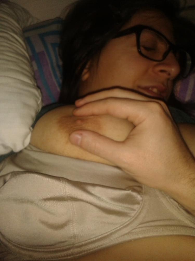 25P Big Tits Brunette in Glasses