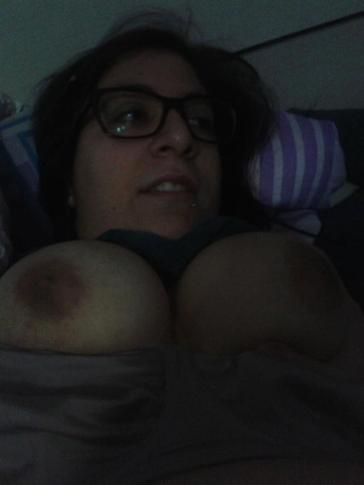 25P Big Tits Brunette in Glasses