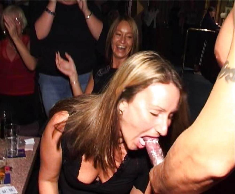 25P REALLY HOT GIRLS IN PUBLIC 06