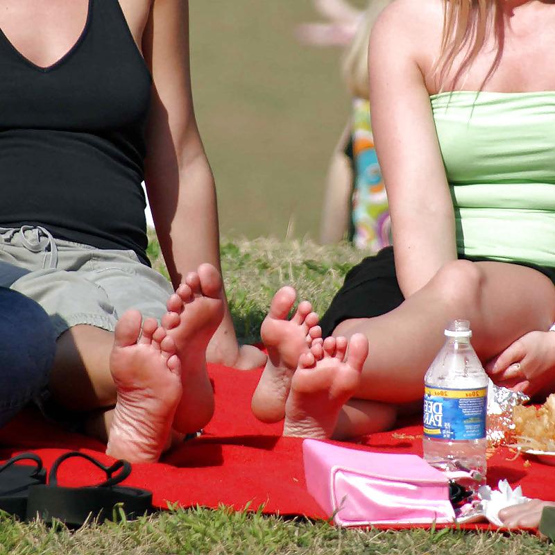 25P Amateur Feet 3