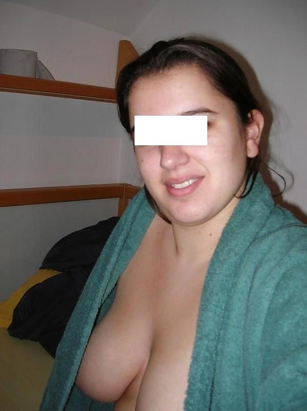24P Amateur Chubby Hairy - Jotha Hele