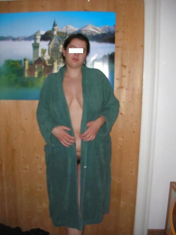 24P Amateur Chubby Hairy - Jotha Hele