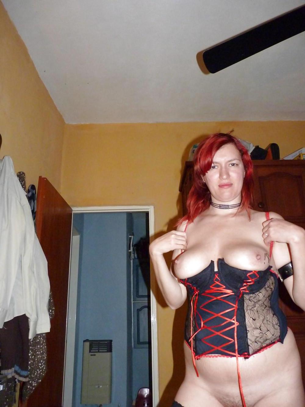 25P CAROLA - AMATEUR MATURE BITCH VII