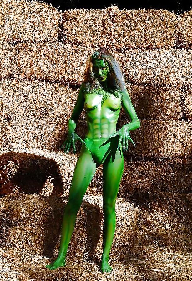 25P Body Art