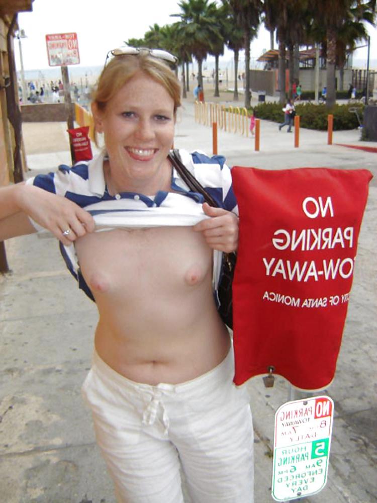 25P REALLY HOT GIRLS IN PUBLIC 20