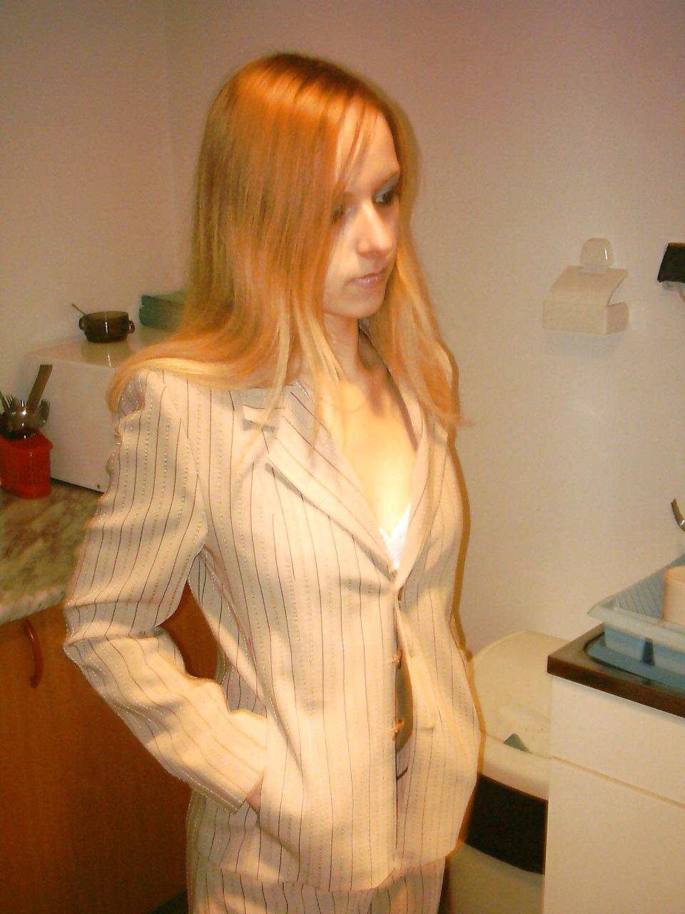 15P Cute blonde sexy girl