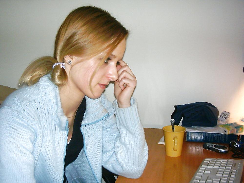 15P Cute blonde sexy girl