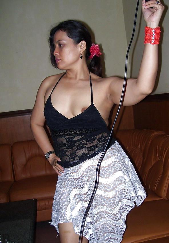 25P CUTE AND INNOCENT FILIPINO GIRL