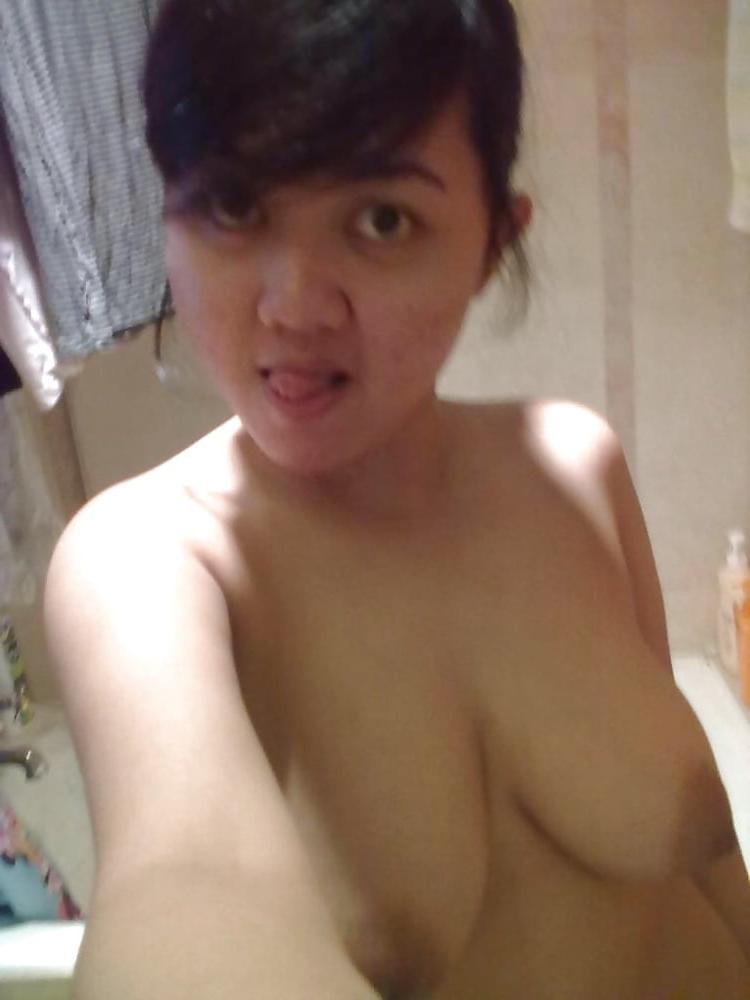 6P Selfie girl (003) A Chubby Indian girl Whit big tits