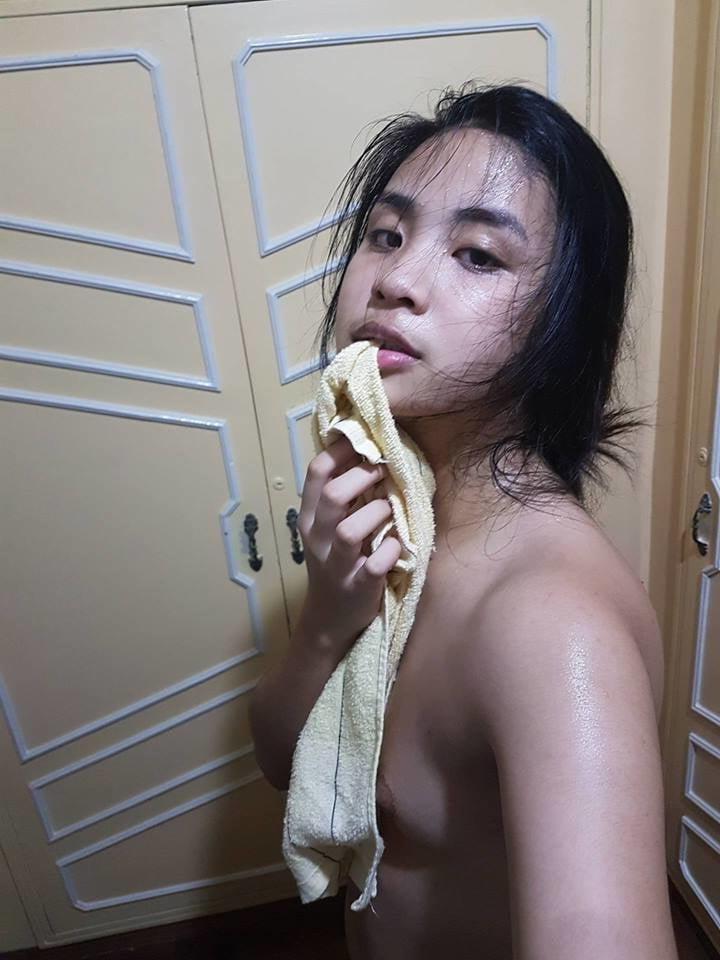 25P CUTE THAI GF NUDE PICS SET OF 76