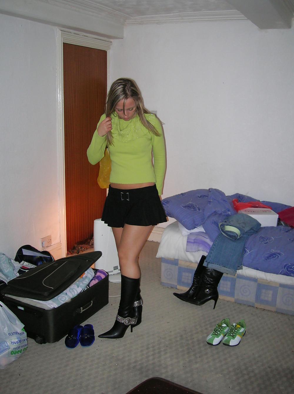 20P Cute blonde girl tits & panties