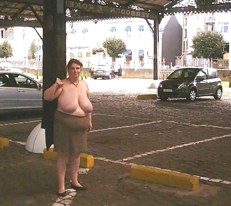 11P Huge Boobed Milf Posing in Public