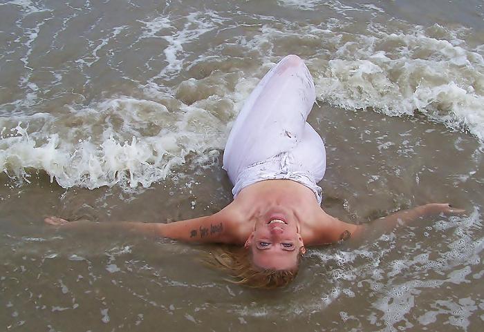 25P Sexy old bitch from my facebook