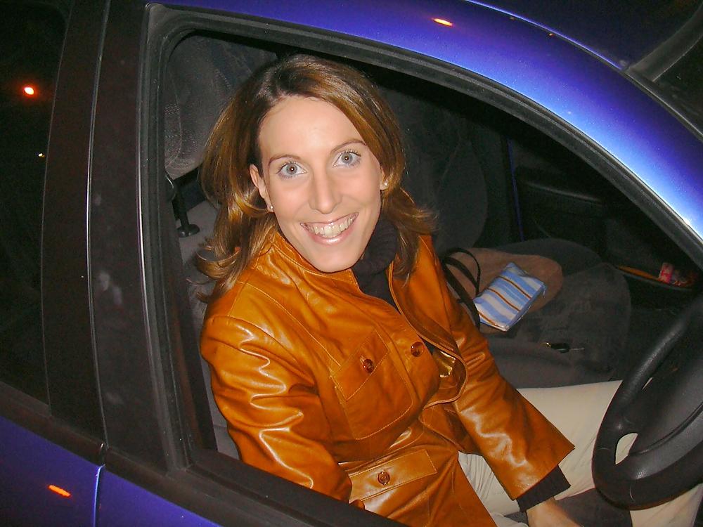 18P Hot amateur mature bitch