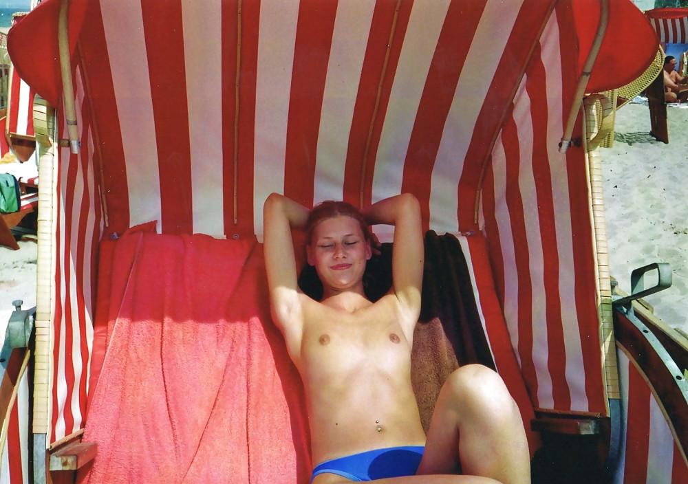 10P Renate topless