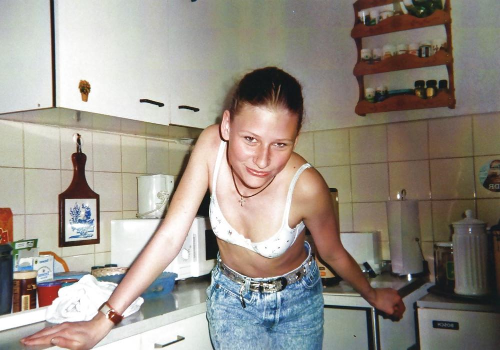 10P Renate topless