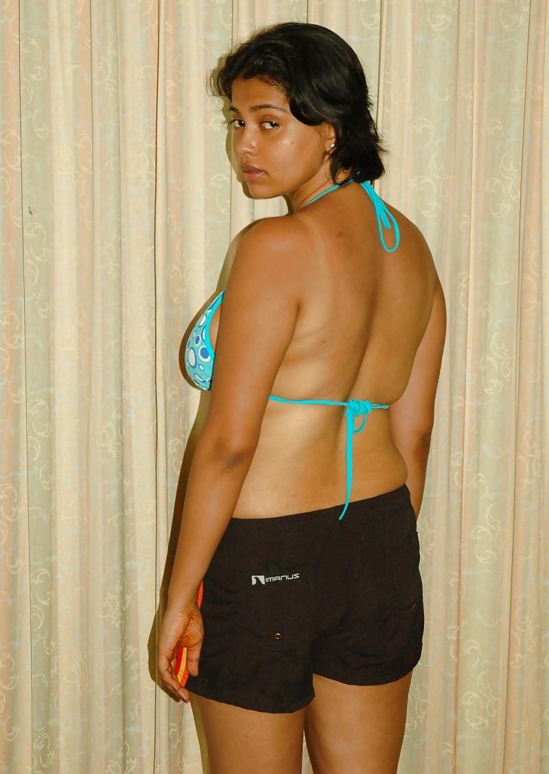 25P Chubby Indian Wife