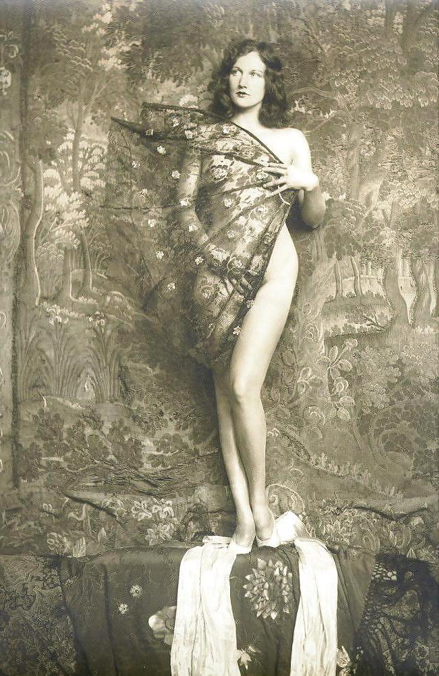 24P Vintage Erotic Photo Art 8 - Nude Model 5 Ziegfeld Girls