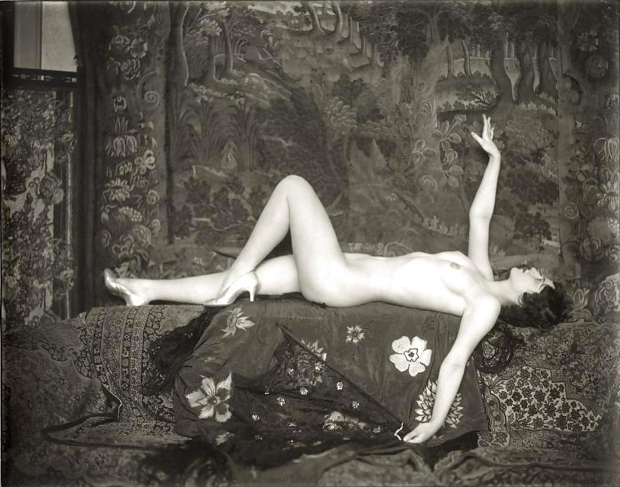 24P Vintage Erotic Photo Art 8 - Nude Model 5 Ziegfeld Girls