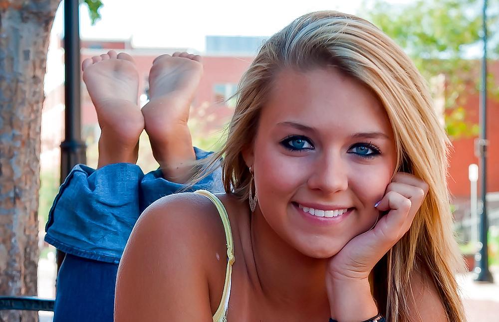 25P Hot Feet & Toes